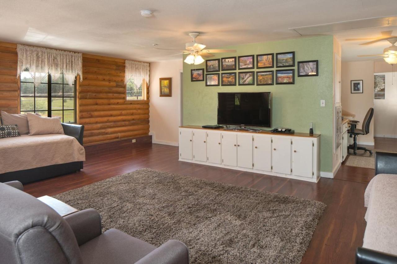 Quarter Horse Inn & Lodge Williams Bagian luar foto
