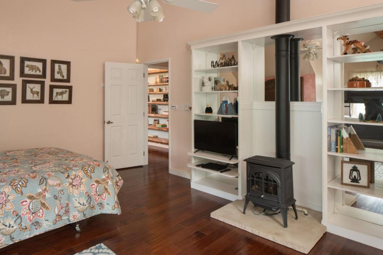 Quarter Horse Inn & Lodge Williams Bagian luar foto