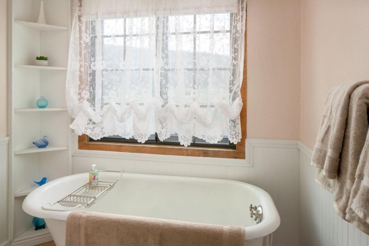 Quarter Horse Inn & Lodge Williams Bagian luar foto