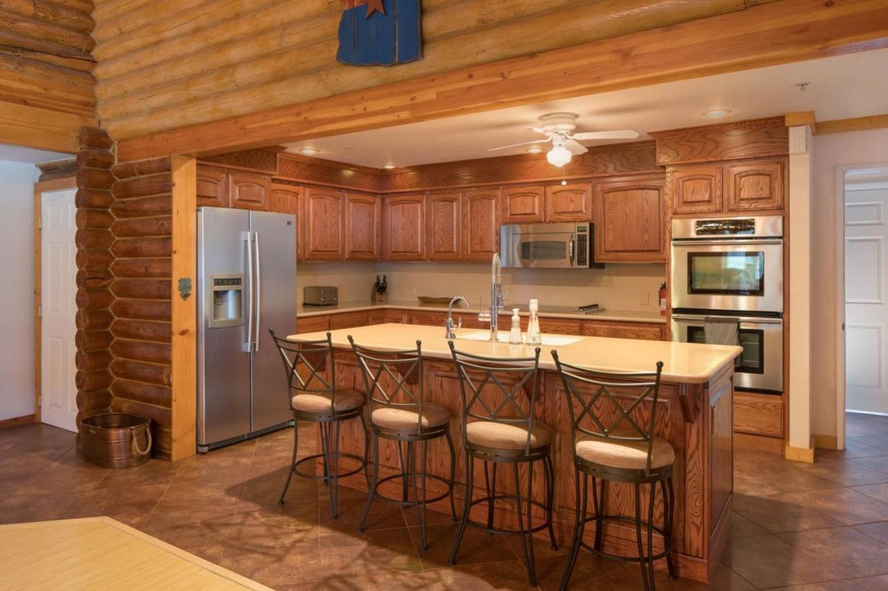 Quarter Horse Inn & Lodge Williams Bagian luar foto
